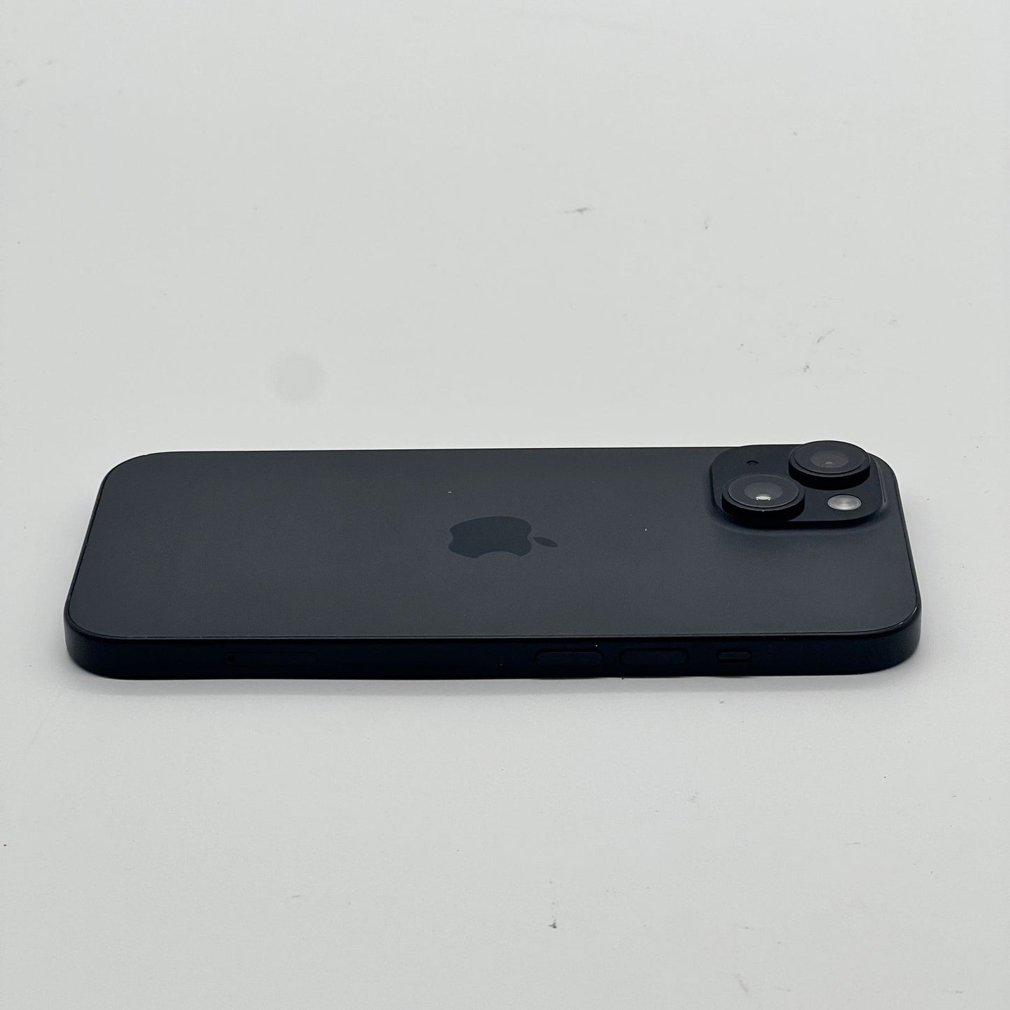 Apple iPhone 15 – 128GB